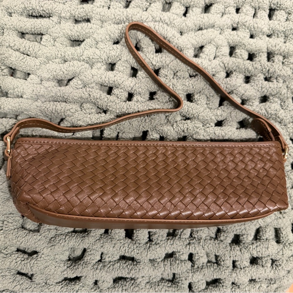 Dolce Vita Tan Woven Shoulder Bag - Picture 8 of 11